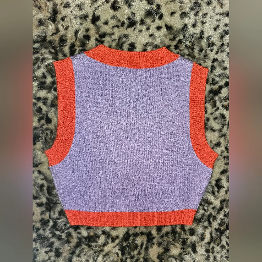 Urban Outfitters Strawberry Purple Vest with Red Trim - Picture 4 of 4